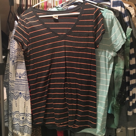 2 Zine striped V-Necks!