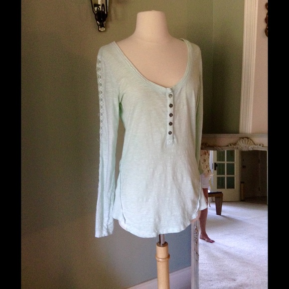 Free People Top - Picture 2 of 3