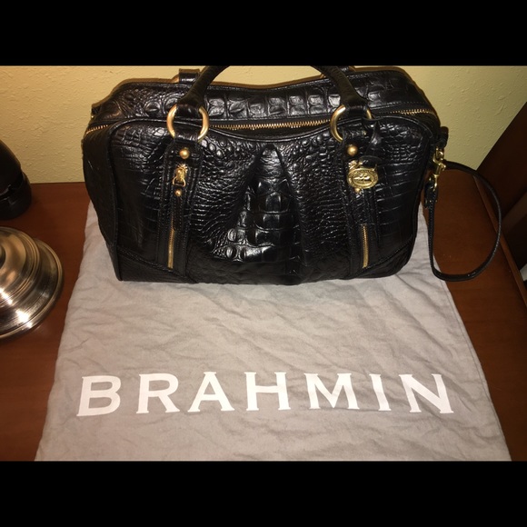 Black like new ! Brahmin Bag ! Great condition !