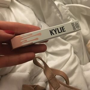 Kylie metal matte lipstick Heir