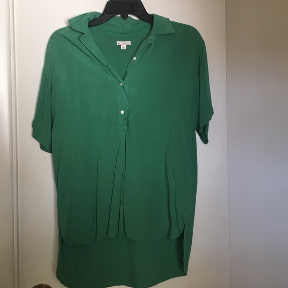 Flowy Green top!