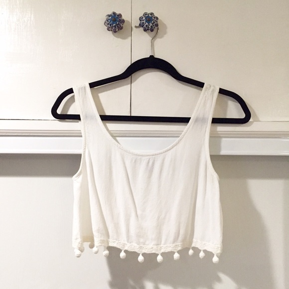 White crop top with lace detail - Picture 1 of 1