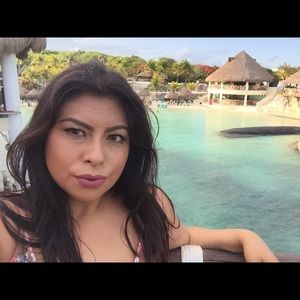 Meet your Posher, Katrina