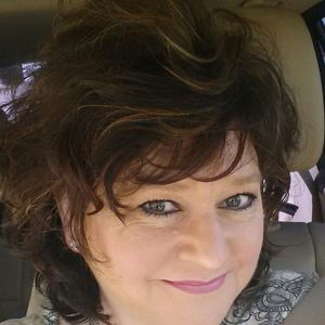 Meet your Posher, Regina