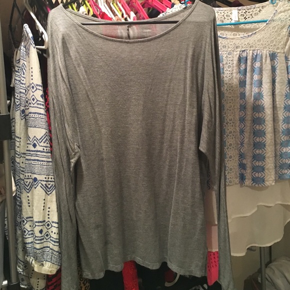 Gray long-sleeved