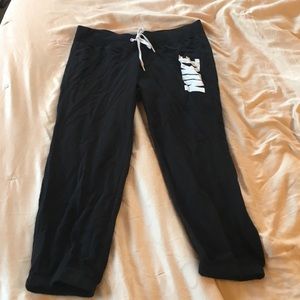 Nike 3/4 length sweatpants