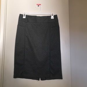 Grey pencil skirt
