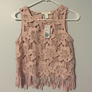 Forever 21 lace top NWT:)