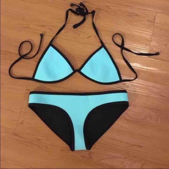 Triangl Bikini