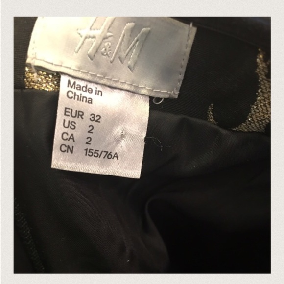 💥SALE💥Black and Gold Strapless H& M Dress - Picture 4 of 4