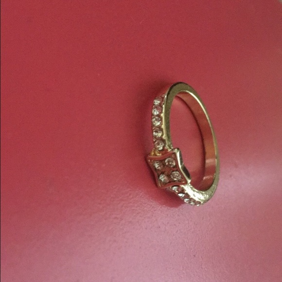 Ring with Square Design - Picture 3 of 3