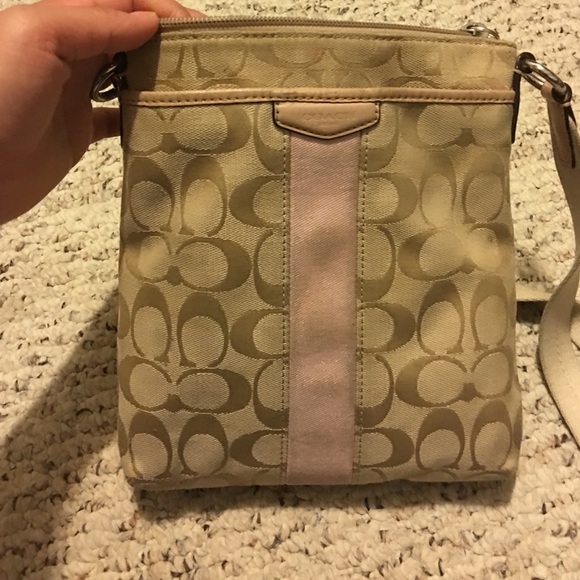 ***SOLD***Authentic Coach Crossbody purse