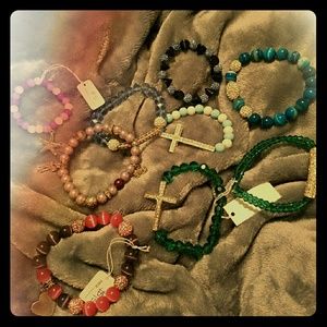 Lot of mixed beaded bracelets