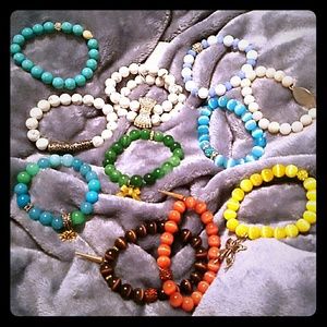 Lot of 11 beaded bracelets