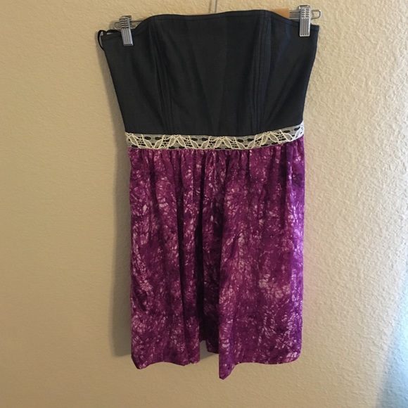 Strapless summer dress.