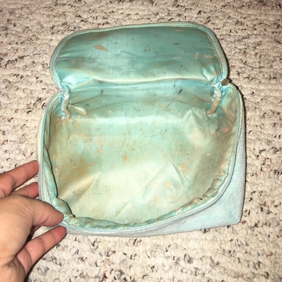 Too Faced Makeup Pouch - Picture 4 of 4