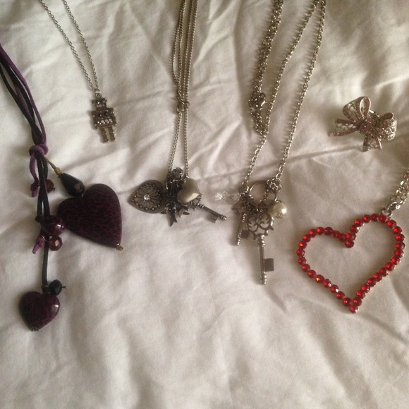 NECKLACES FOR NIGHT OUTS/WHENEVER