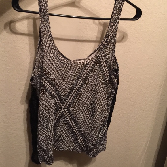 Aeropostale BLACK AND WHITE TANK TOP LOOSE SEETHRU