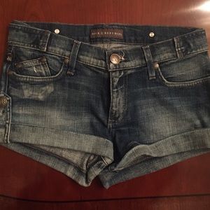 Short jean shorts
