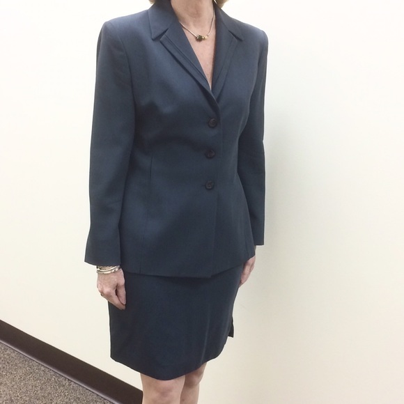 Tahari dark blue skirt suit