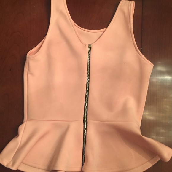 Pink peplum top - Picture 2 of 2