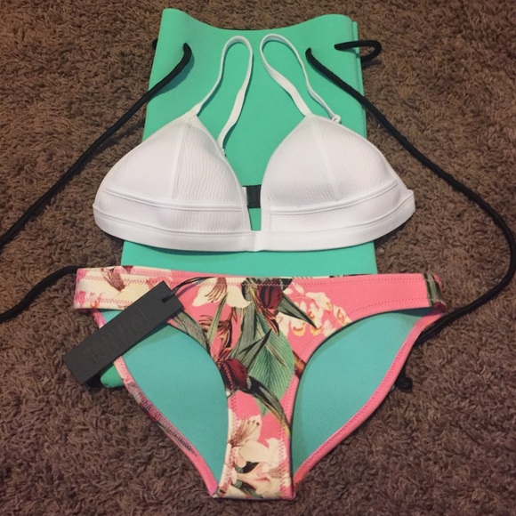 triangl swimsuit BNWT