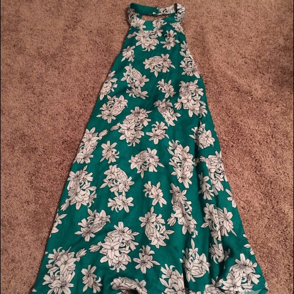 Halter neck floral island dress