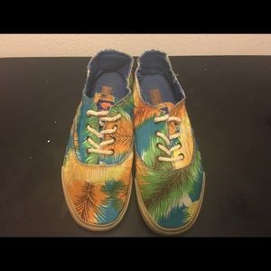 Colorful Hawaiian print sneakers