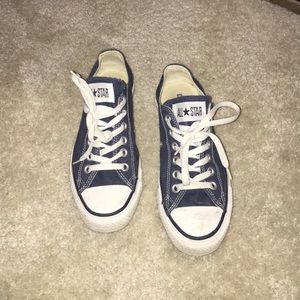 Navy blue all star converse
