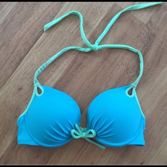 Victoria secret bathing suit💙