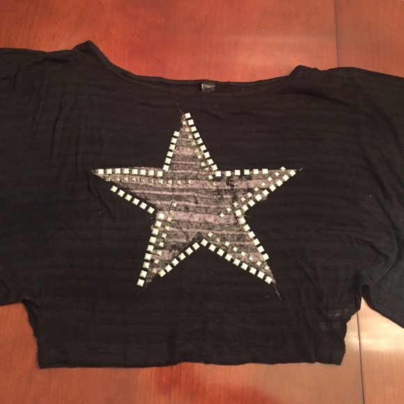 Black top with studded star - Picture 1 of 1
