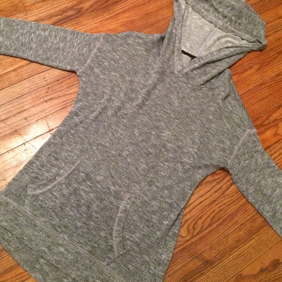 Rarely worn thin sweater - Picture 1 of 1