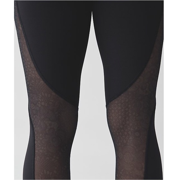 ‼️SOLD‼️NWT. Lululemon Run With The Sun Tight - Picture 3 of 4