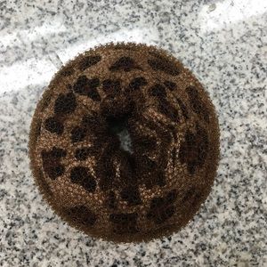 Cheetah Hair Donut