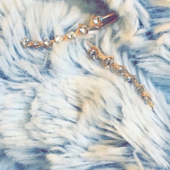 🌙 WES GOLD EARRINGS🌙 - Picture 2 of 3