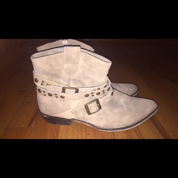 Booties! - Picture 2 of 2