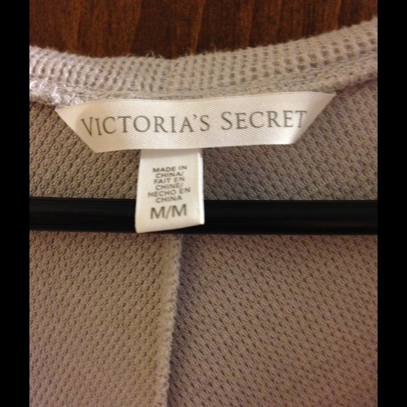 ❗️ REDUCED ❗️VS Slouchy Tee - Picture 3 of 3