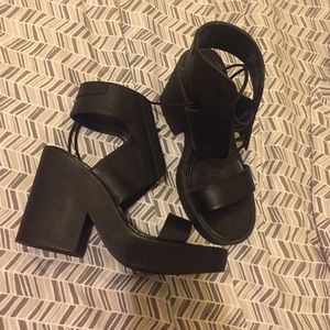 Steve Madden Black Platform Sandals