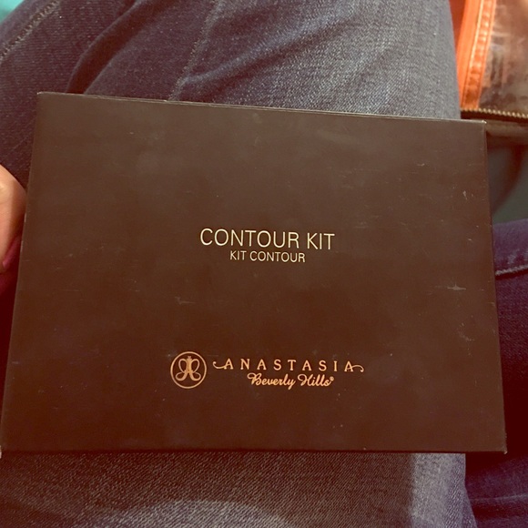 Anastasia Beverly Hills Contour (powder)