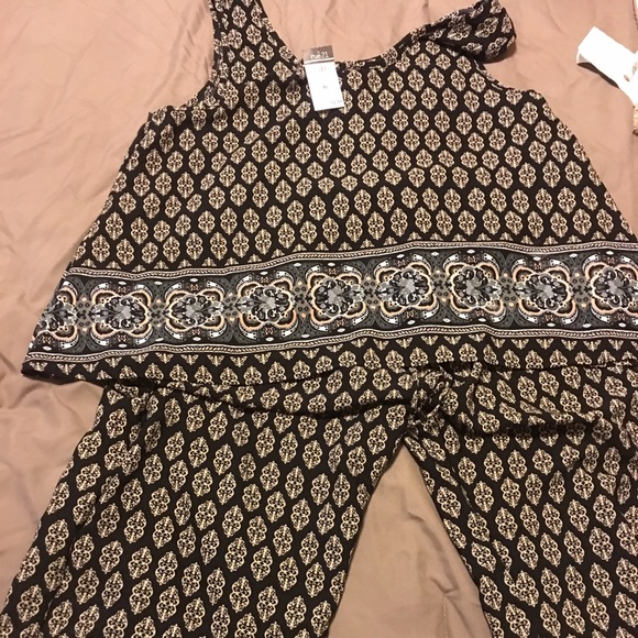 2 Piece Bohemian pants & tank xl