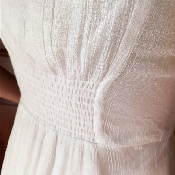 Flirty white dress! - Picture 3 of 4