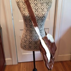 Calma Chicha messenger bag.