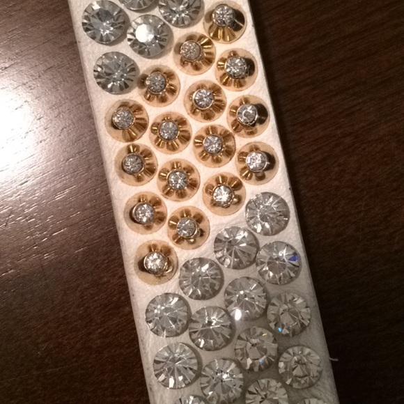 Jeweled belt from buckle - Picture 3 of 4
