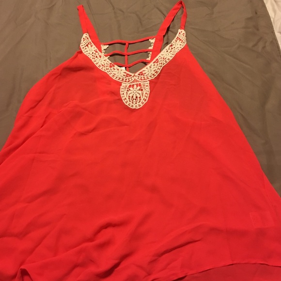 Coral top