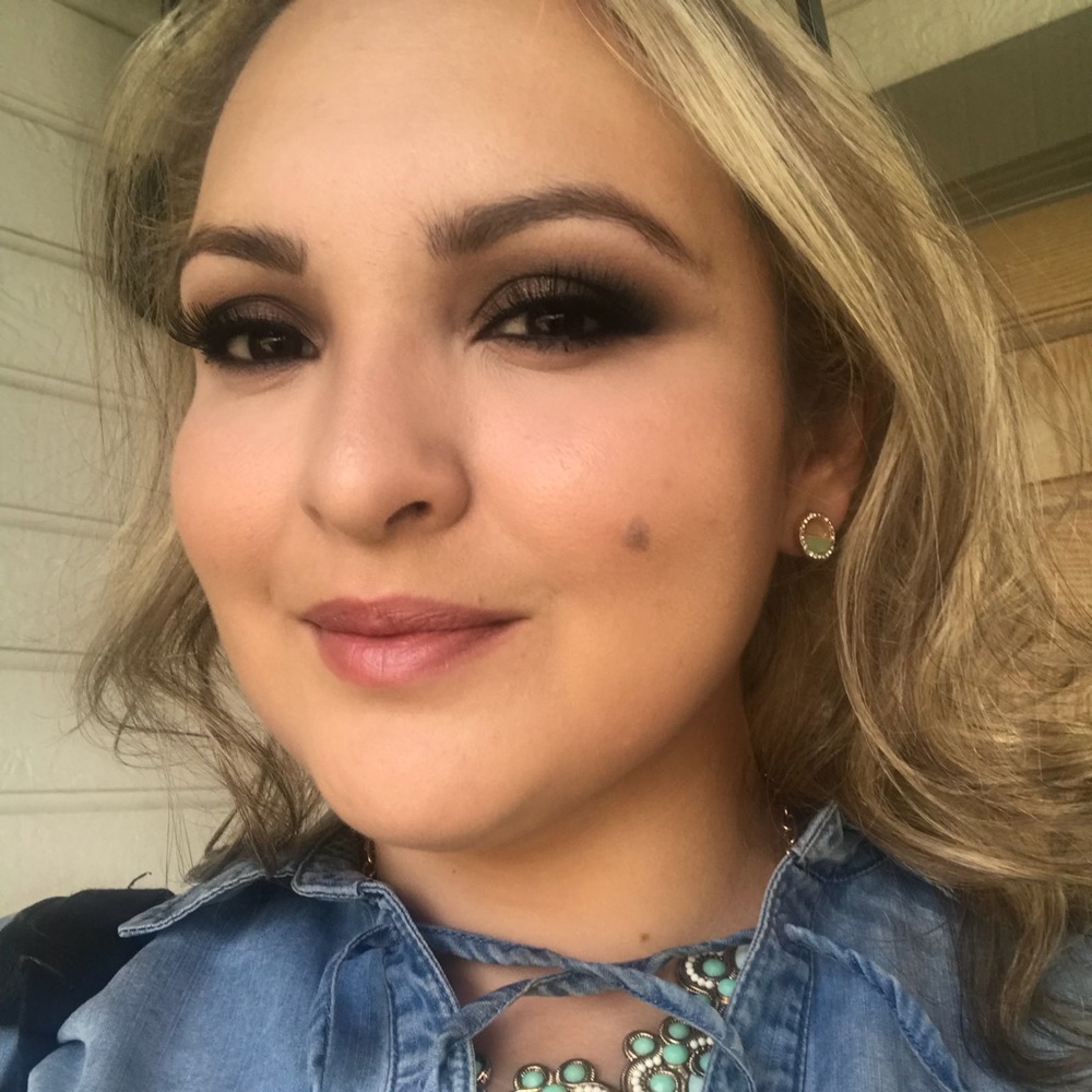 Meet your Posher, Mari