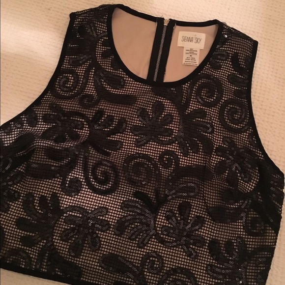 Crop top