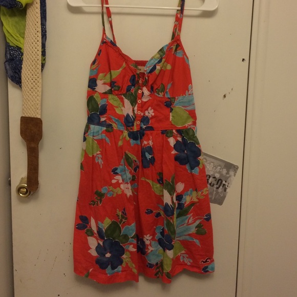 Hollister dress - Picture 2 of 4