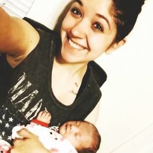 Meet your Posher, Mikayla