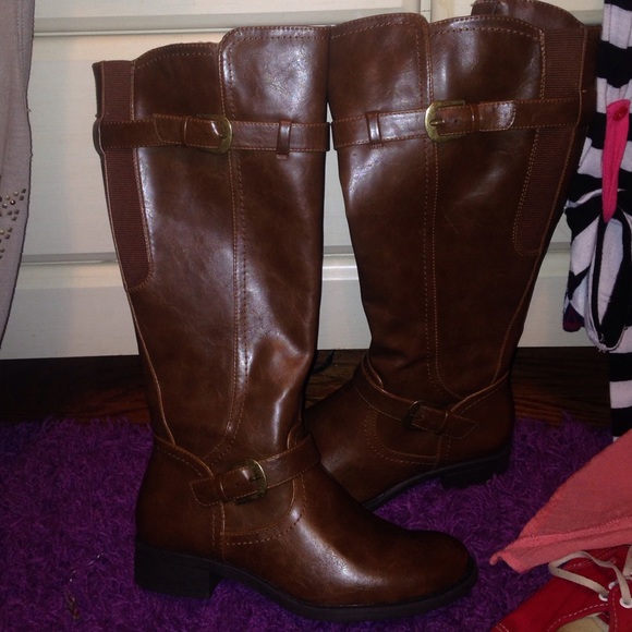 Never worn boots!!