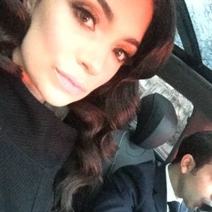 Meet your Posher, Maya